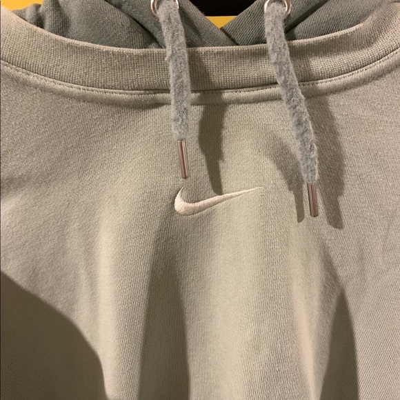 Nike Cropped Sweater Women’s - Picture 4 of 5